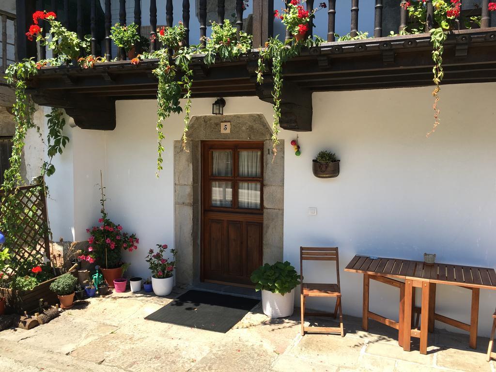 A Pie De Picos Guest House Cano Exterior photo